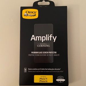 OtterBox iPhone 11/Xr Glass Screen Protector